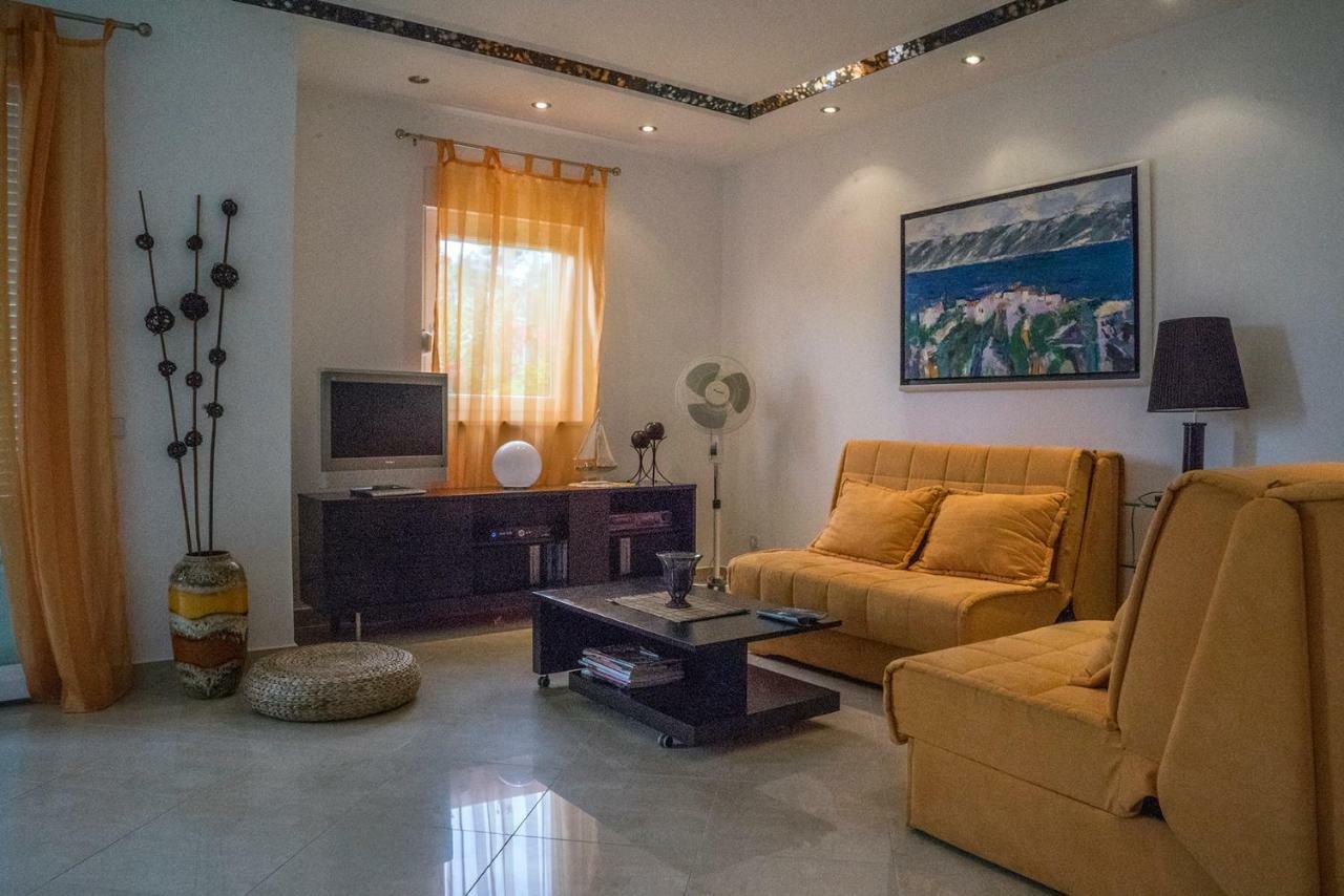 Apartment Annabela Banjol 外观 照片