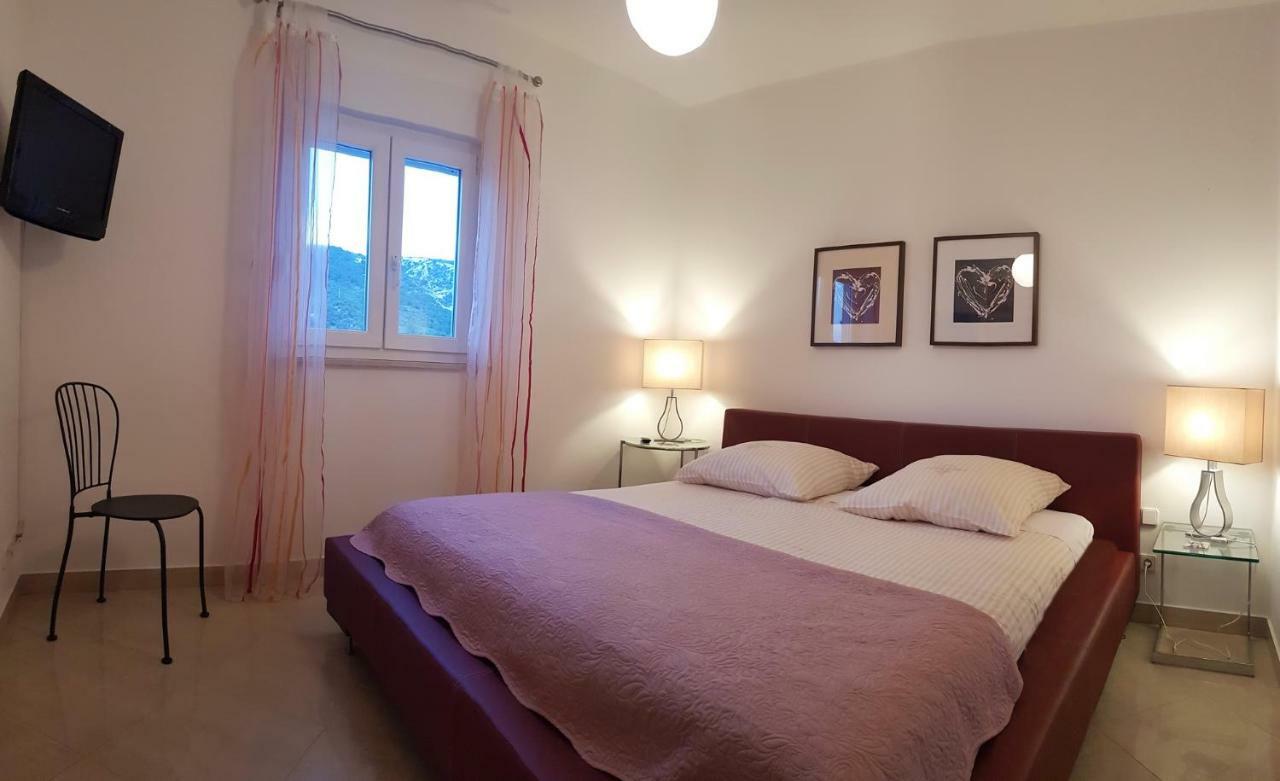 Apartment Annabela Banjol 外观 照片